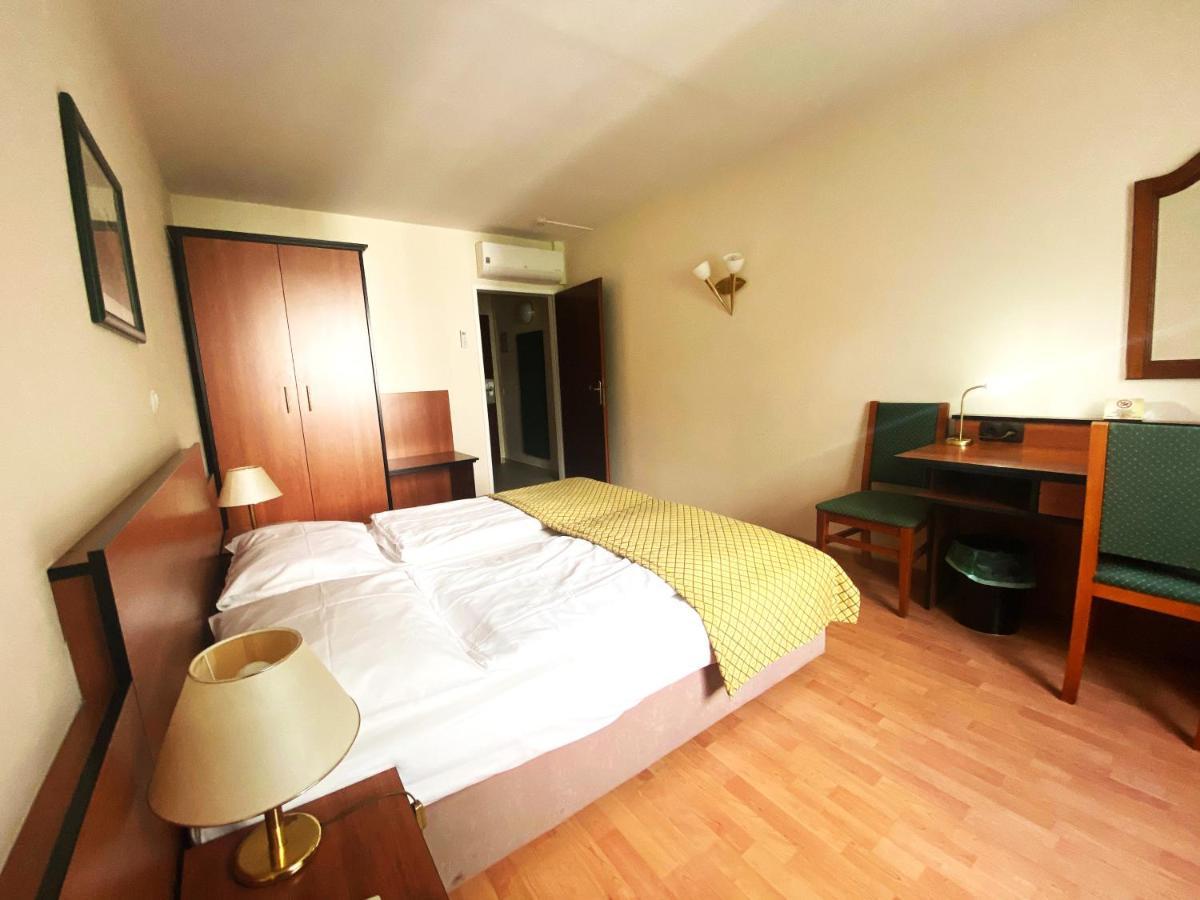 Hotel Caratart Bombolo Viena