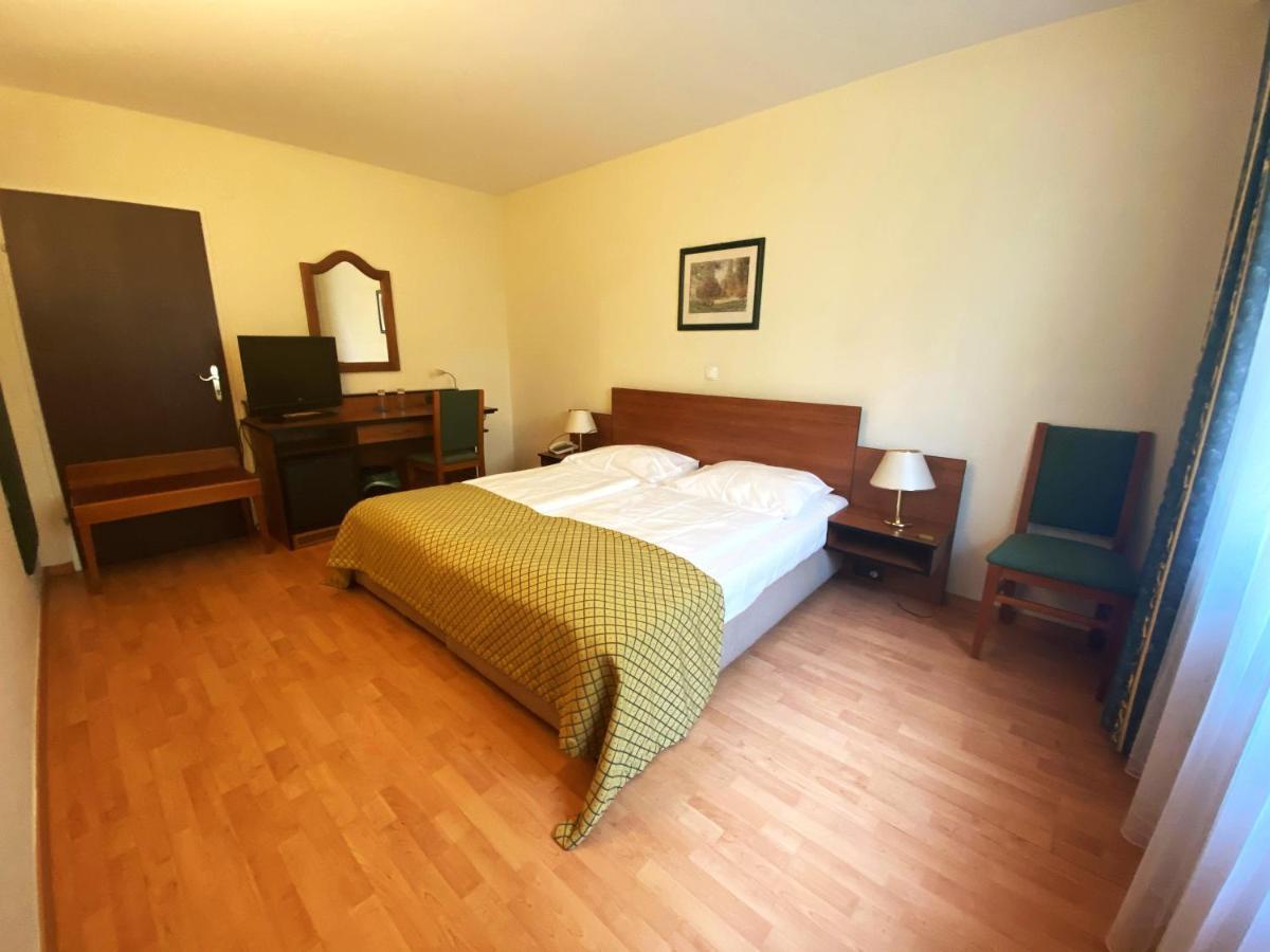 Caratart Bombolo Hotel Viena