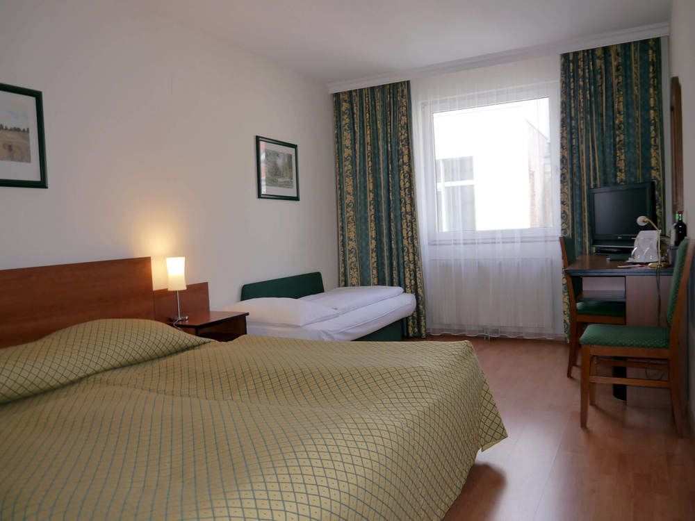 Caratart Bombolo Hotel Viena